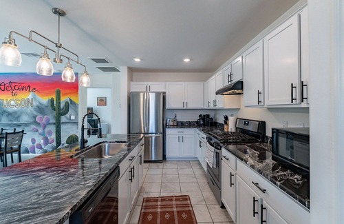 Tucson House | ✨ BRAND SPANKIN' NEW Modern Desert Home✨