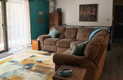 Arbor Vitae House | Brandy Bay Hideaway