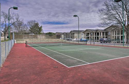 Branson Apartment | Branson Condo in Holiday Hills Resort and Golf Club!