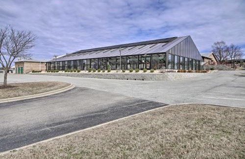Branson Apartment | Branson Condo in Holiday Hills Resort and Golf Club!