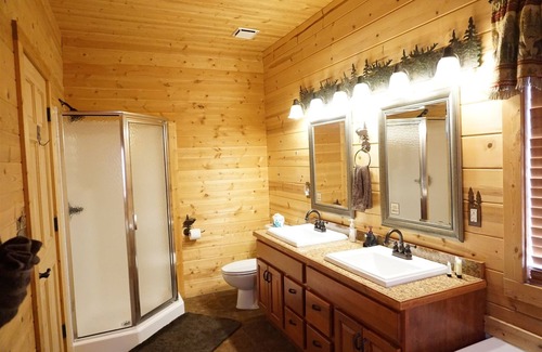 Branson Cedars Cabin | Branson-Elk | 3 Bed, 3 Bath