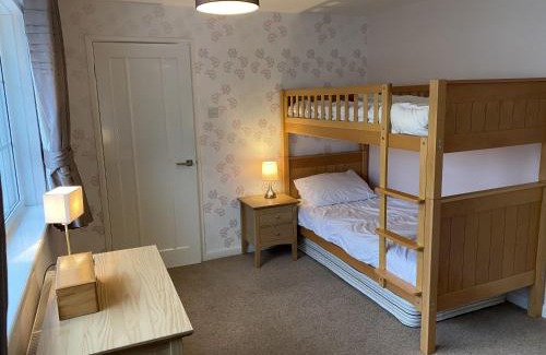 North Buckland House | BRAUNTON WHITE HOUSE 4 Bedrooms