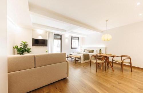 Barri Vell Apartment | Bravissimo Rei Martí, Studio in the Historic centre