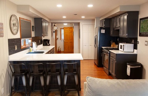 Geneva House | Break Away Hot Tub, Lake Access & Game Rooms