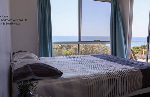 Orchid Beach House | Break Sea House - Ocean & Beach views, 5 minutes to the beach