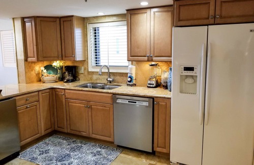 Destin Condo | "Breaker East 1106" 2BR/2BA Gulf Front Condo Beach setup included