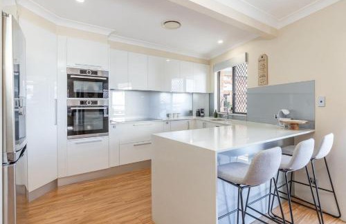 Forster Apartment | Breakers 15