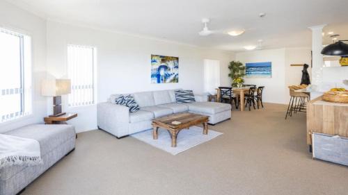 Yamba House | Breakers 2 - 8, 18 - 20 Pacific Parade