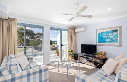 Mollymook Apartment | Breakers 2