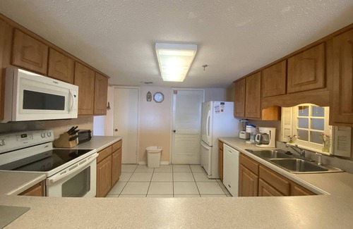 Destin Condo | "Breakers East 205"~Spacious 2BR/2BA Gulf Front Condo Beach setup included