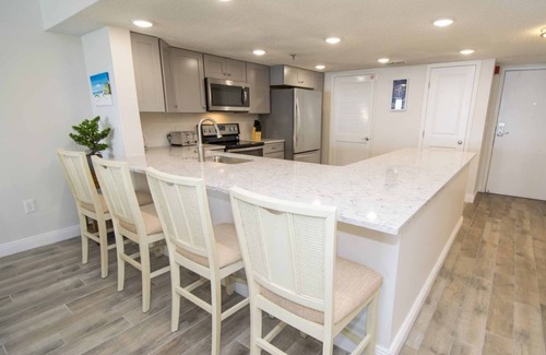 Destin Condo | "Breakers East 502" Gulf Front 2BR/2BA Beach setup included