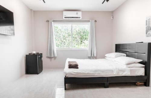 Rawai House | Breakers Hotel Rawai