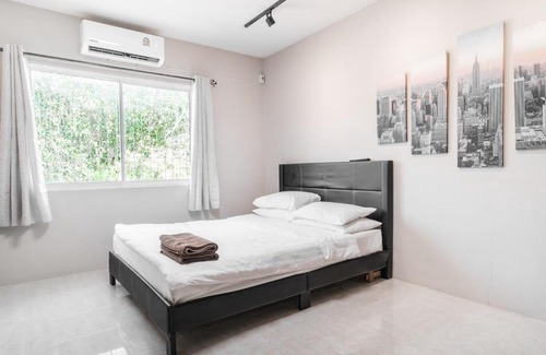 Rawai House | Breakers Hotel Rawai