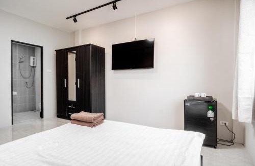 Rawai House | Breakers Hotel Rawai