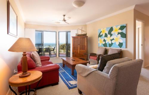 Yamba House | Breakers Unit 1 10 - LJHooker Yamba