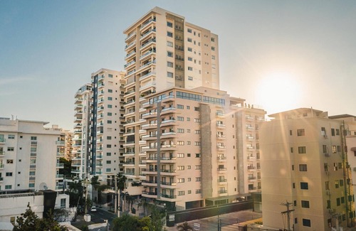 Downtown Santo Domingo Apartment | Breakfast Included at Regatta Living 505