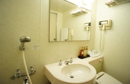 Suminoe Hotel | Breakfast included Hollywood twin smoking 36 s/Osaka Ōsaka