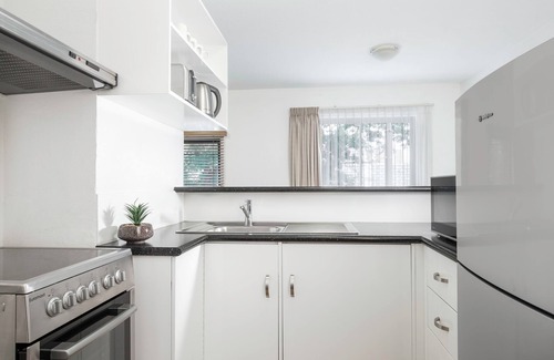 Adelaide Central Business District Apartment | BreakFree Adelaide