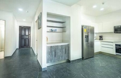 Barrio Los Faroles Apartment | Breakwater Point 502