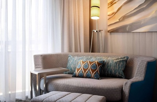 Laguna Hills Hotel | Breath of Fresh Air! Pet-Friendly Near Big Air Trampoline Park