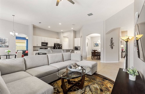 Loughman Villa | Breathe Easy At Solterra Resort By Shine Villas 5 Bedroom Condo