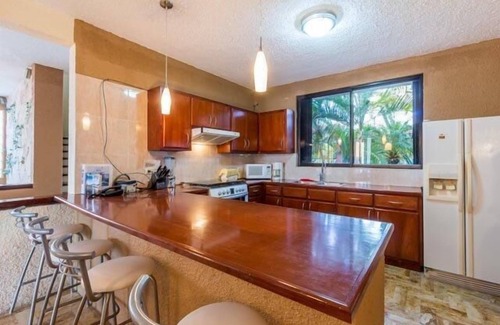 Zona Hotelera Norte House | Breathtaking Views, Bicycle to Town