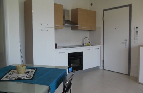 San Benedetto di Lugana Apartment | BREATHTAKING PANORAMA FROM THE SOLARIUM ON THE ROOF Free Wi-Fi, 2 BATHS