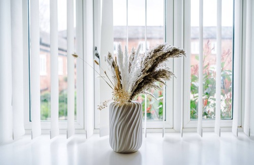 Mollington House | Breathtaking 2 bed property with parking close to Chester Racecourse!