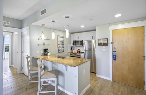 Villa Lago Condo | "Breathtaking Bay Views: 5th Floor 1BR | 1BA, Full Kitchen." at Sandestin Golf and Beach Resort!