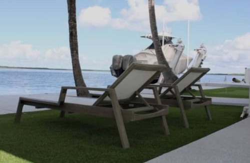 Key Largo Village House | Breathtaking BAYSIDE VIEWS, private beach and boat ramp access, manatees galore!