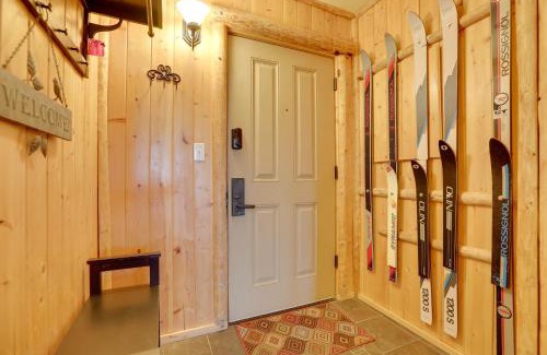 Bend Apartment | Breathtaking Bend Condo with Resort Amenities!