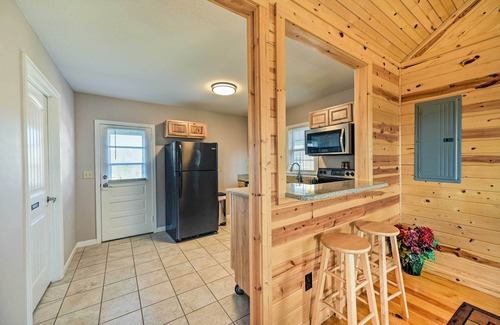 Elkin House | Breathtaking Elkin Getaway w/Vineyard Views!
