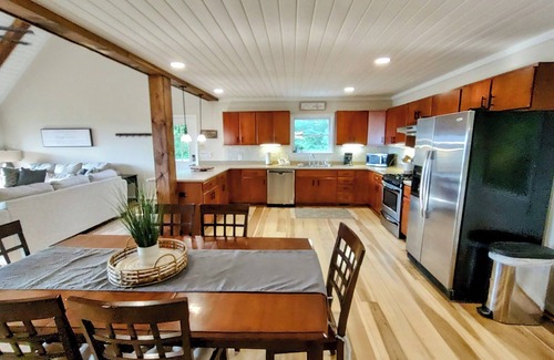 Scaly Mountain House | Breathtaking home with Astonishing Mountain Panoramic Views! Dog Friendly!