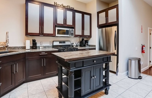 Canandaigua Apartment | Breathtaking large Loft Apmt - Explore Downtown Canandaigua and Finger Lakes
