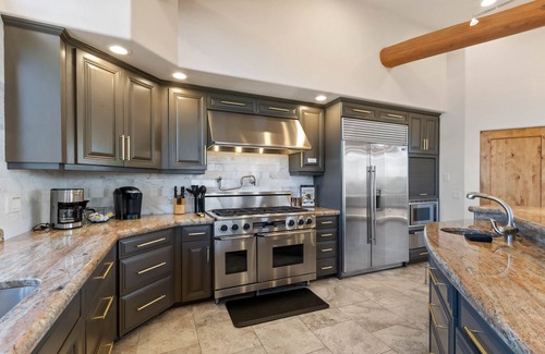 West Sedona House | Breathtaking Luxury Estate Perched High, Panoramic Views, Pool & Hot Tub!