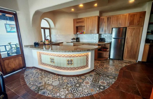 Downtown Puerto Vallarta Condo | Breathtaking .Oceanfront Corner In The Heart Of Centro
