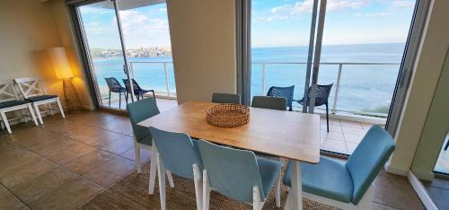 Bondi Apartment | Breathtaking Ocean Views