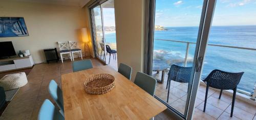 Bondi Apartment | Breathtaking Ocean Views