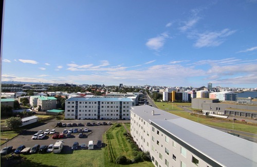 Laekir Apartment | Breathtaking Oceanview near City Centre