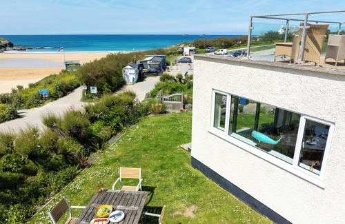 Padstow House | Breathtaking Sea Views - The perfect family home on the beach near Padstow