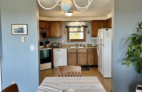 Egg Harbor House | Breathtaking Sunsets & Water Views in Egg Harbor - Minutes to Town/Winery/Beach!