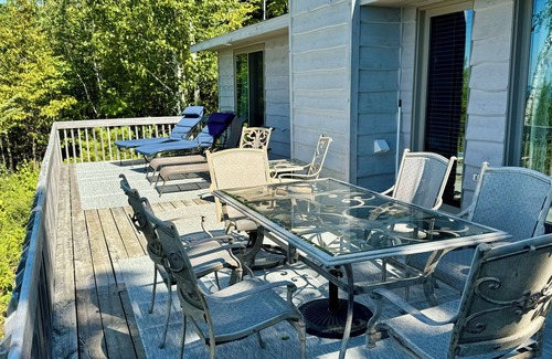 Egg Harbor House | Breathtaking Sunsets & Water Views in Egg Harbor - Minutes to Town/Winery/Beach!