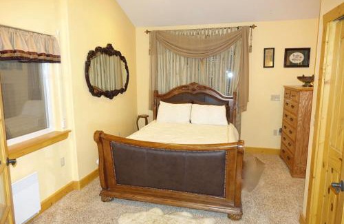 Island Park House | Breathtaking Views Close to Yellowstone