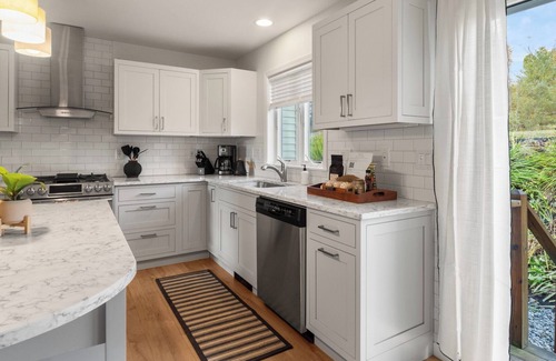 Morrisville House | Breathtaking views, fire pit, pond!