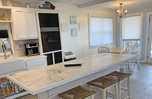 Grand Isle House | Breeze - Beachfront - Island Realty