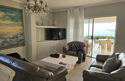 Mountainside Apartment | Breeze In