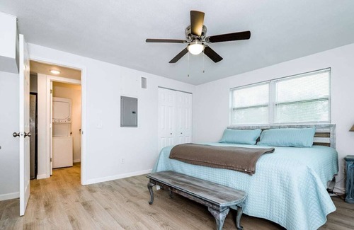 Smith's Memento Apartment | BREEZE SUITE -PETS WELCOME