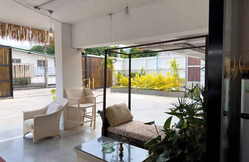Chatuchak Hotel | Breezewood Bangkok Hotel