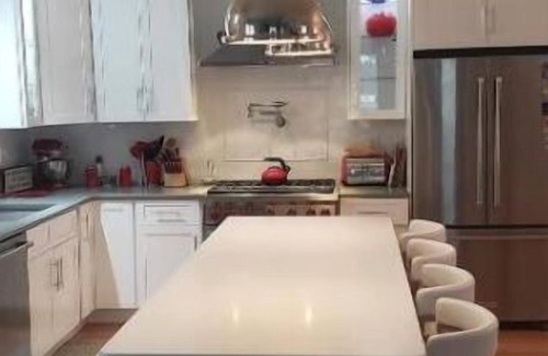 Villas House | Breezy Corner Getaway 4 Bedroom home with spectacular sunset views.