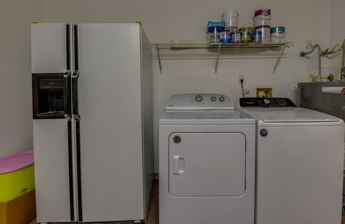 Wright House | Breezy Fort Walton Townhome ~ 5 Mi to Beach!